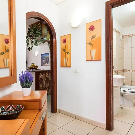 Great 'san Marino' Terrace And Pool Apartamento Los Cristianos (Tenerife)