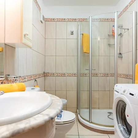 Daire Great 'san Marino' Terrace And Pool *