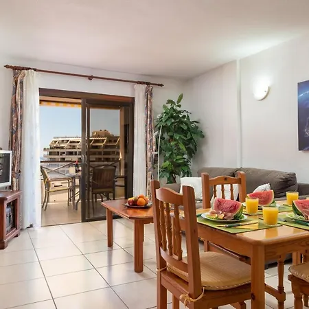 Great 'san Marino' Terrace And Pool Los Cristianos (Tenerife)