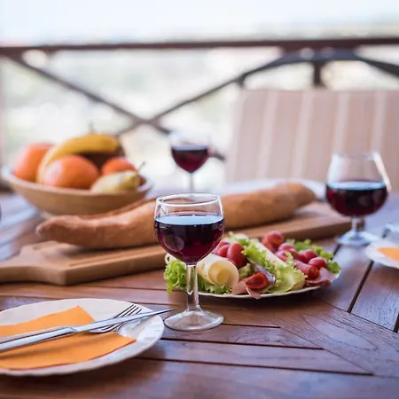 Great 'san Marino' Terrace And Pool Los Cristianos (Tenerife)